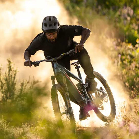 eMountain Bikes: Santa Cruz Vala ⚡️